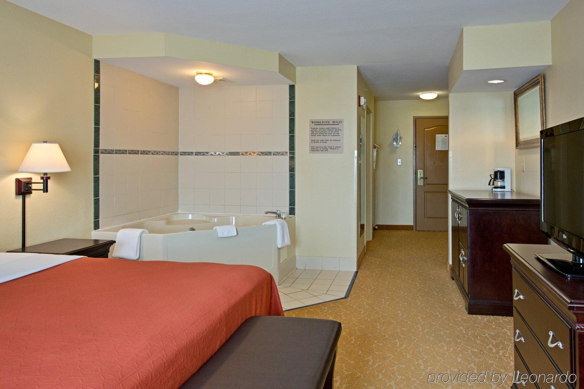 Country Inn & Suites By Radisson, Lexington, Va מראה חיצוני תמונה