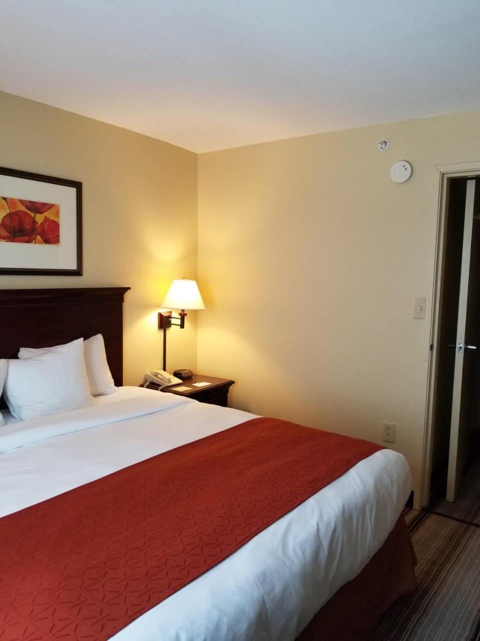 Country Inn & Suites By Radisson, Lexington, Va מראה חיצוני תמונה